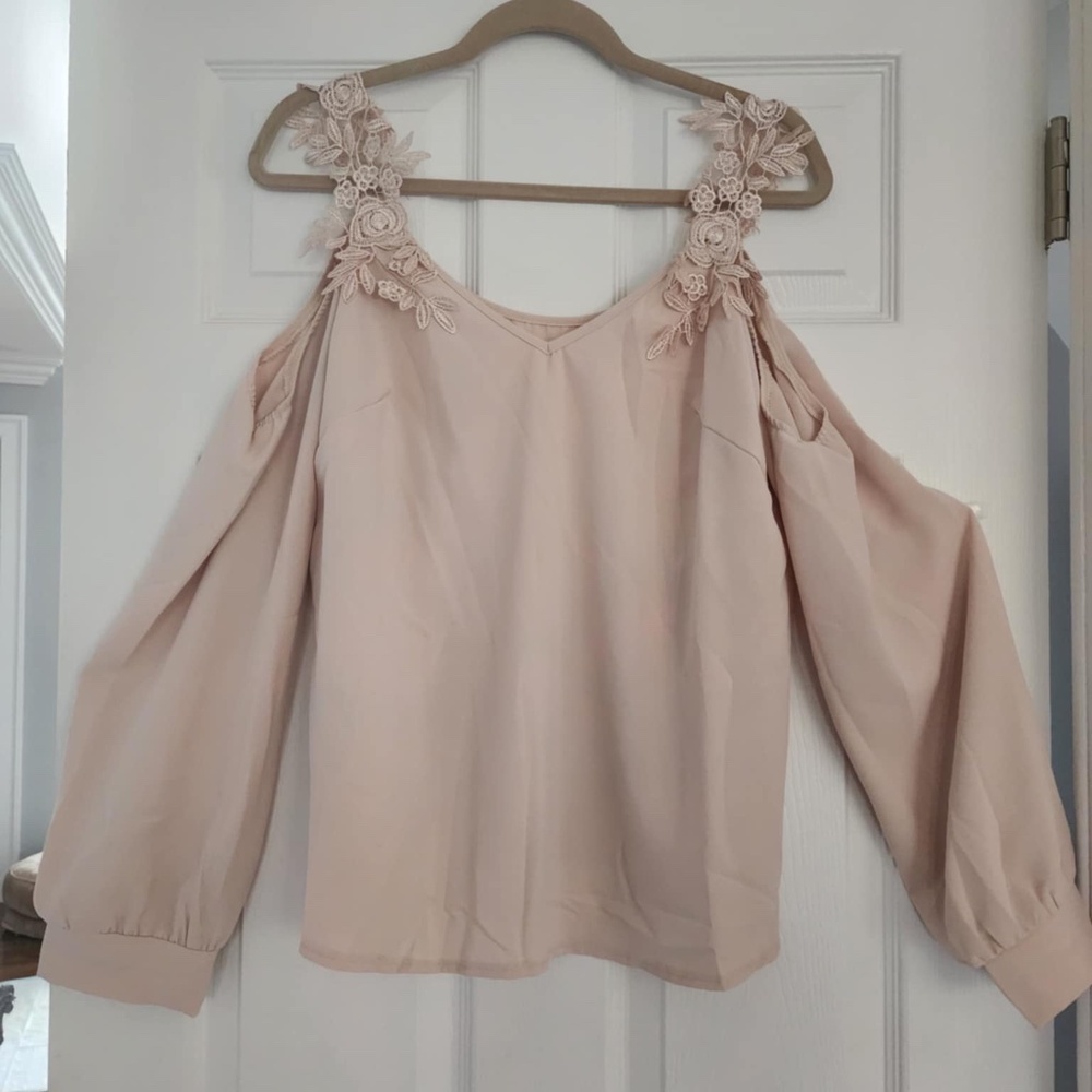Lace/ drop shoulder blouse
